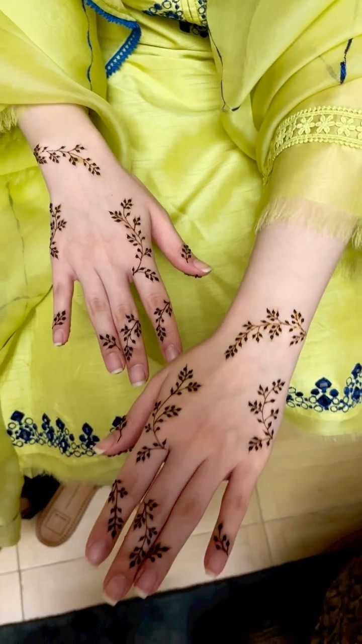 simple henna tattoo ideas 0023