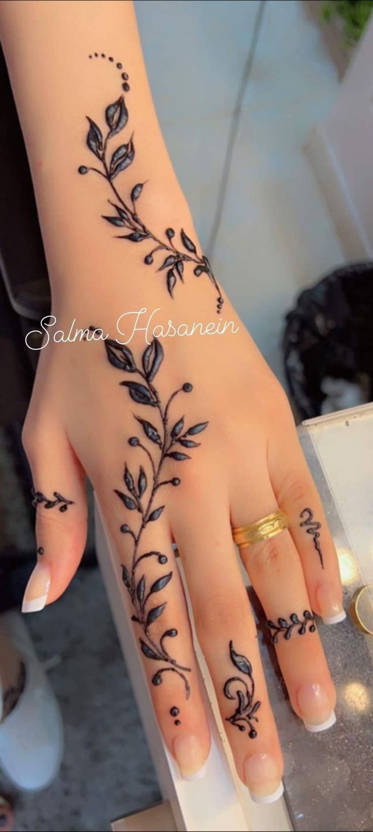 simple henna tattoo ideas 0031