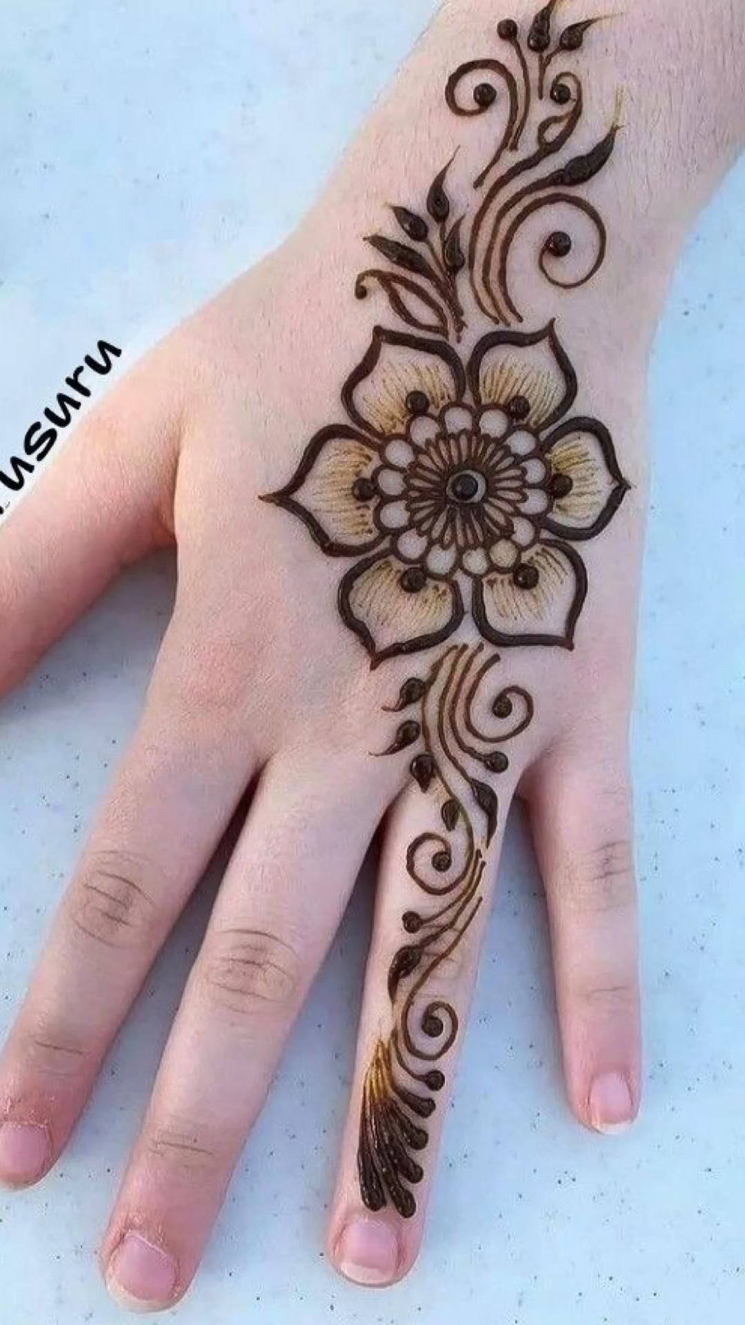 simple henna tattoo ideas 0054