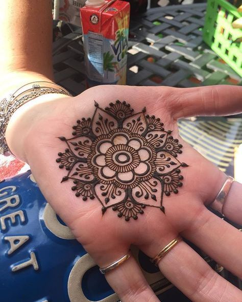 simple henna tattoo ideas 0078