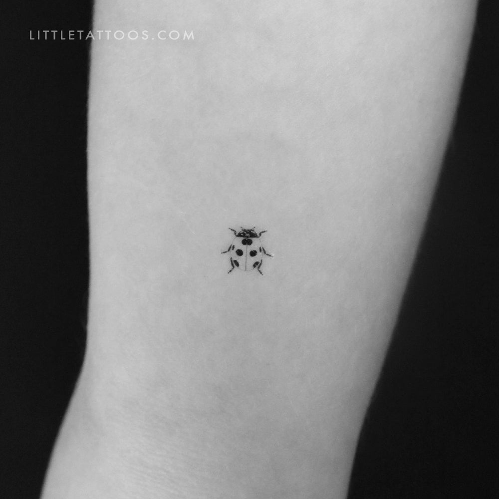 simple small ladybug tattoo 0032