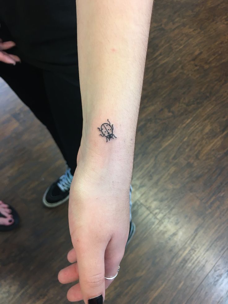 simple small ladybug tattoo 0063