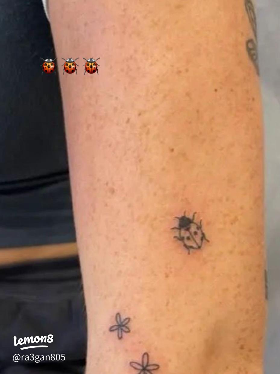 simple small ladybug tattoo 0077