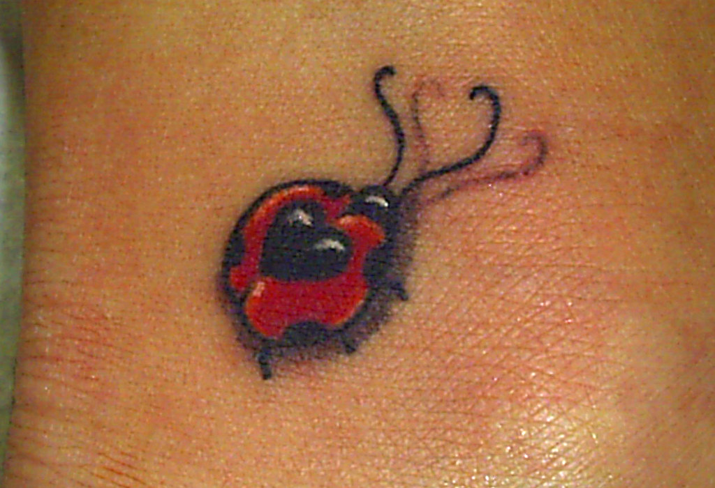 simple small ladybug tattoo 0091