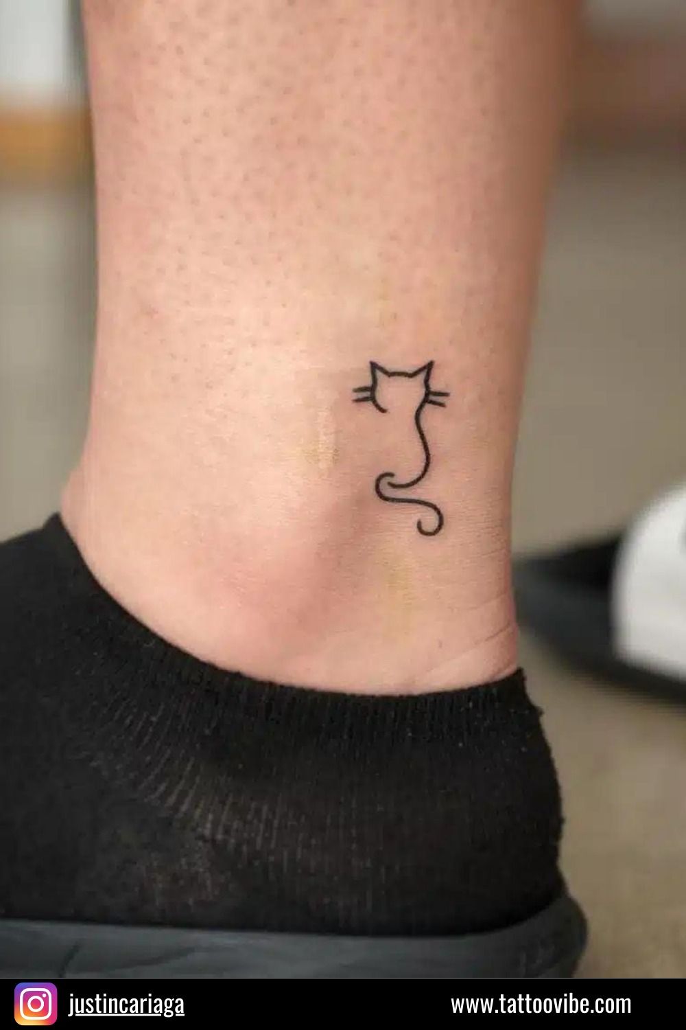 simple tattoo ideas for women 0059