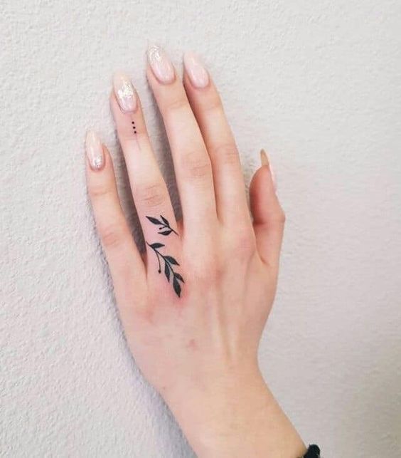 simple tattoo ideas for women 0070