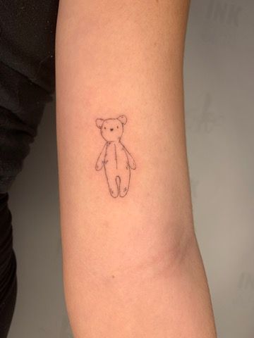 small bear tattoo 0010