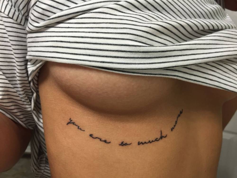 small bum tattoo ideas for females 0033