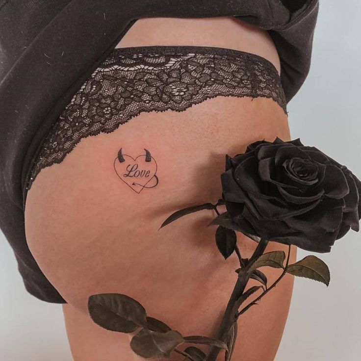 small butt tattoo 0037