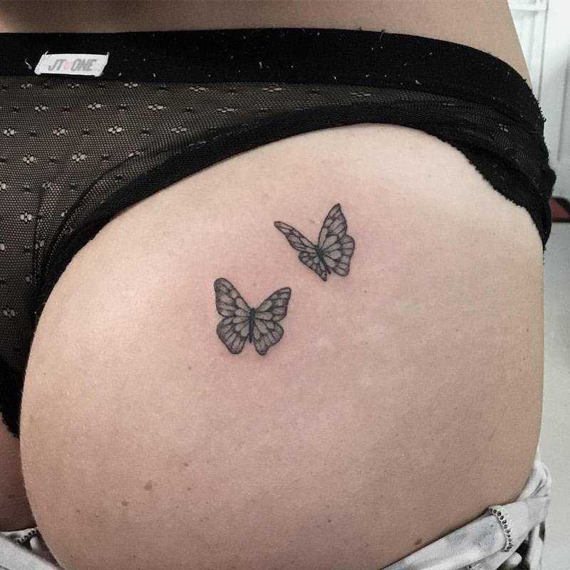 small butt tattoo 0051