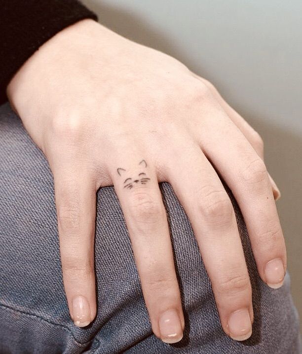 small cat tattoo 0030