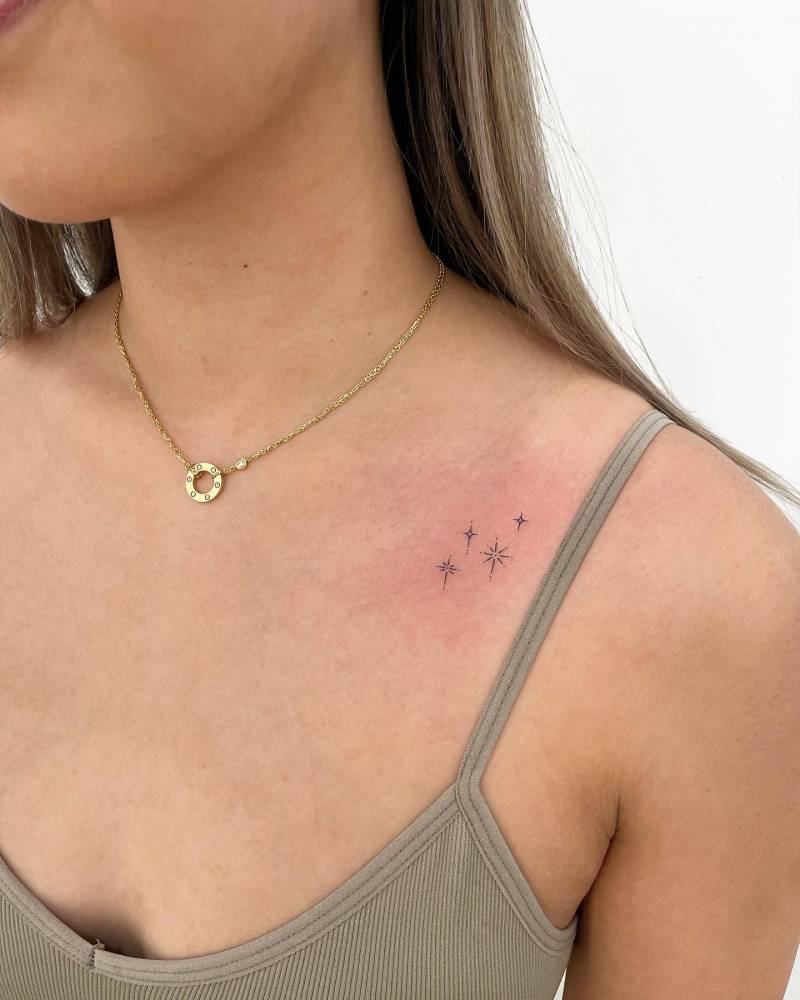 small collarbone tattoo 0012