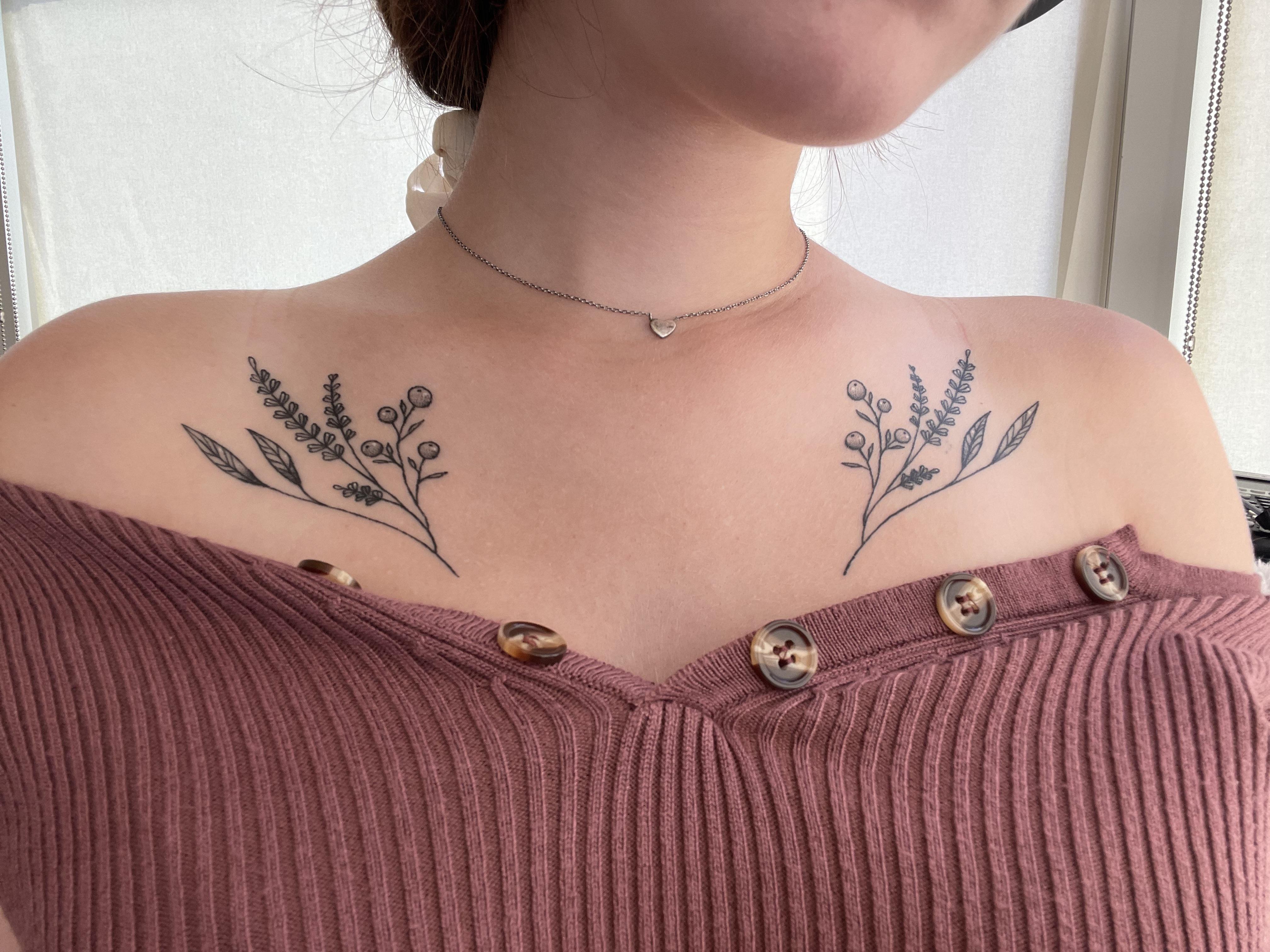 small collarbone tattoo 0016