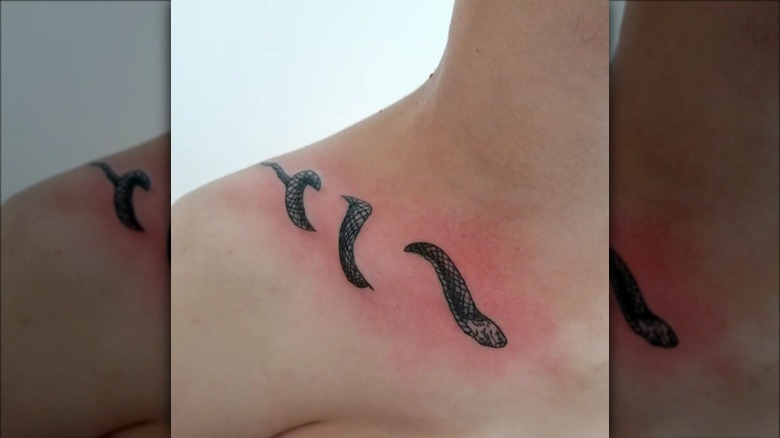 small collarbone tattoo 0032