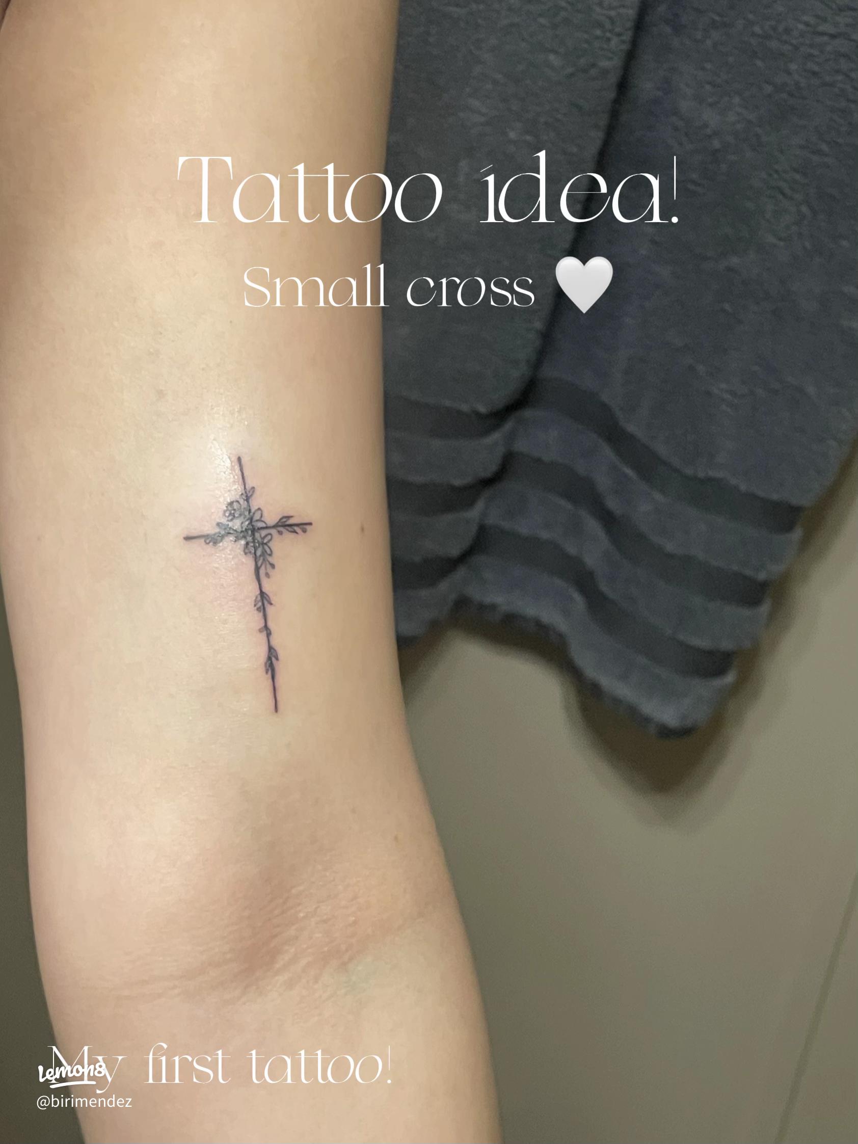 Small cross tattoo 0092