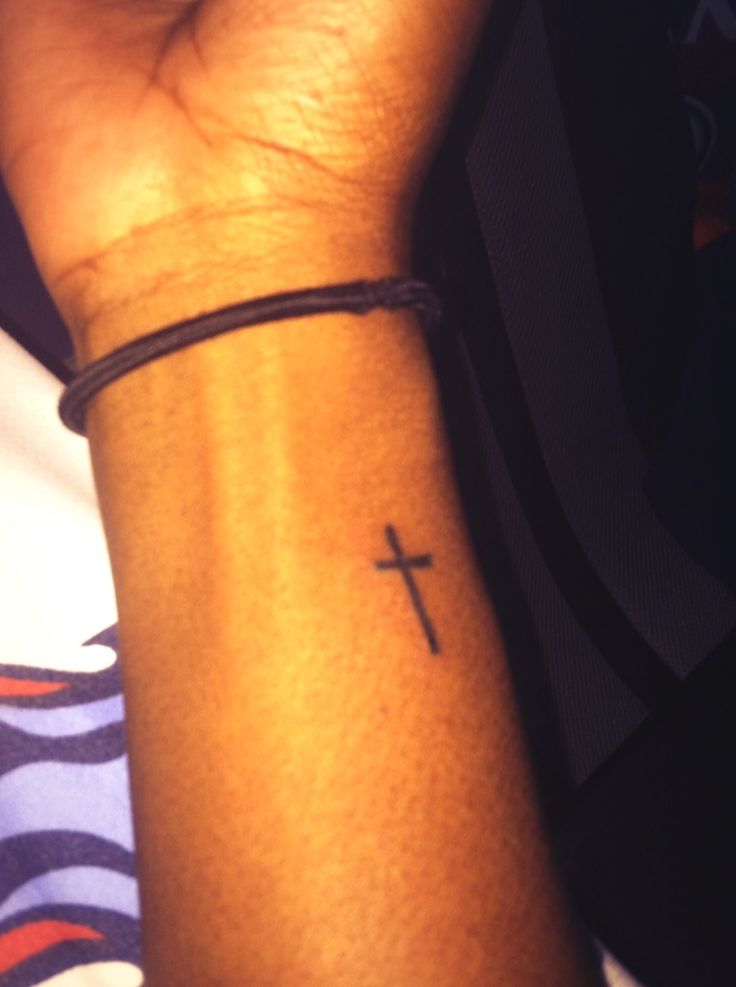 Small cross tattoo 0099