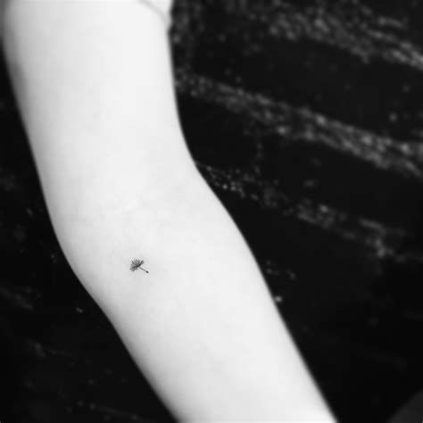 Small dandelion tattoo 0057