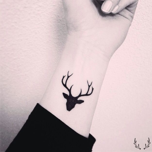 small deer tattoo 0056