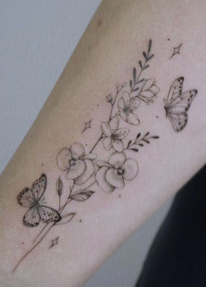 Small delicate poppy tattoo 0038