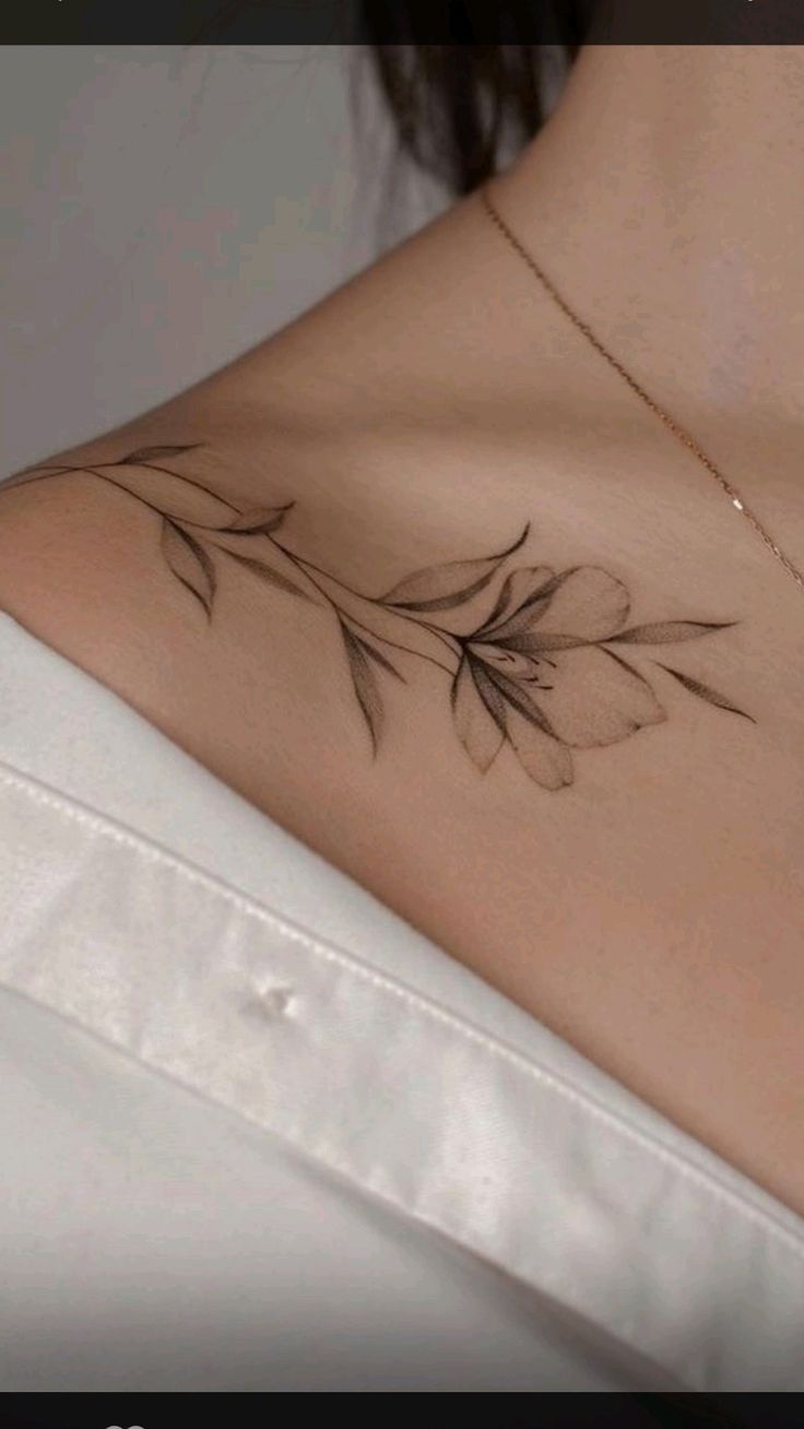 Small delicate poppy tattoo 0058