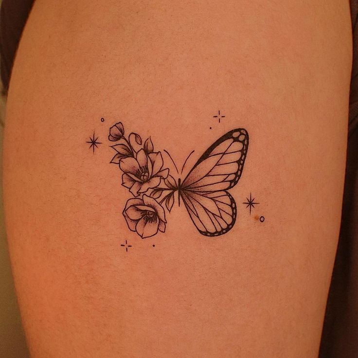 Small delicate poppy tattoo 0089