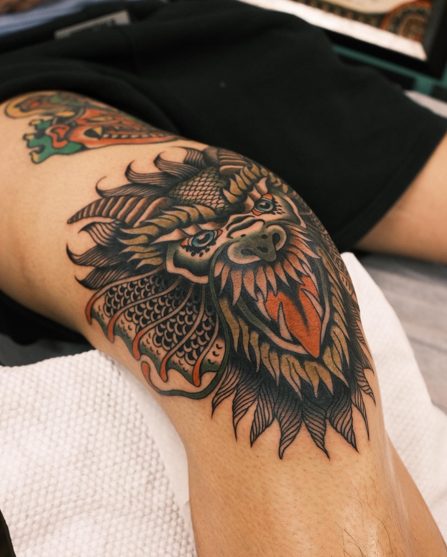 small eagle chest tattoo 0037