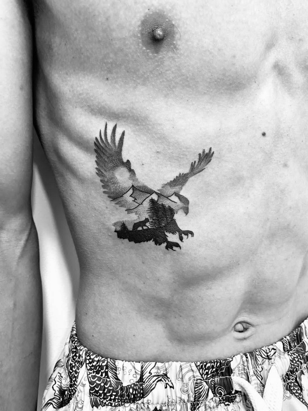 small eagle chest tattoo 0061