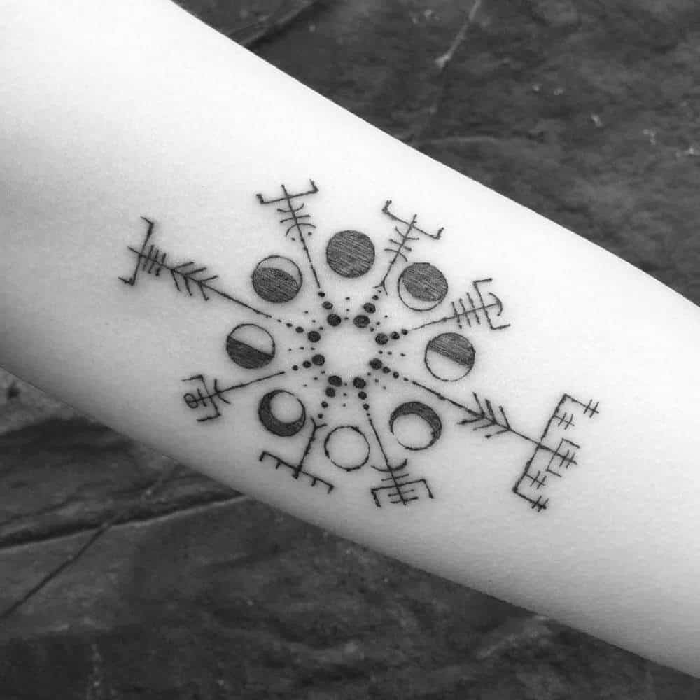 small feminine compass tattoo 0020