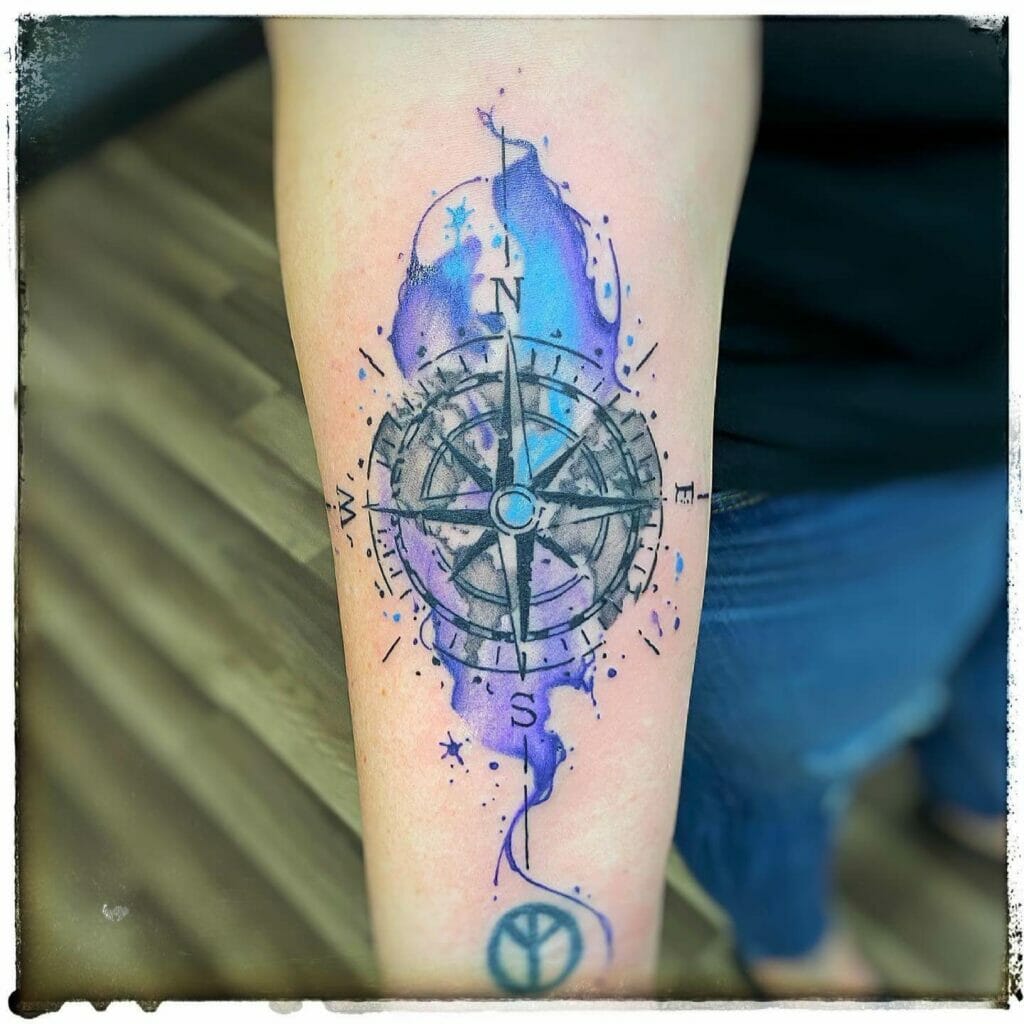 small feminine compass tattoo 0039