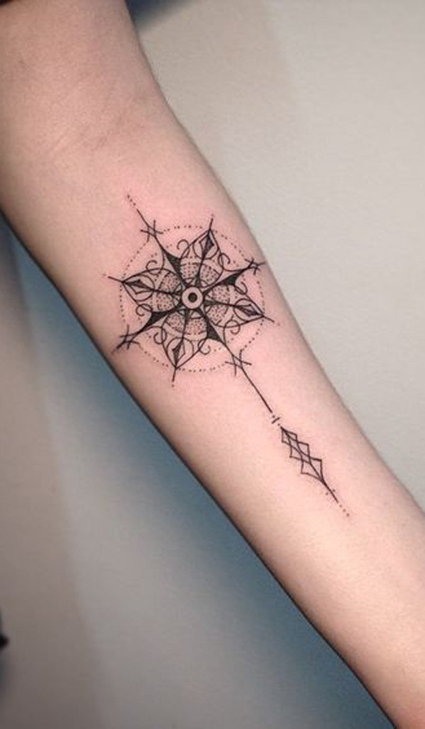 small feminine compass tattoo 0040