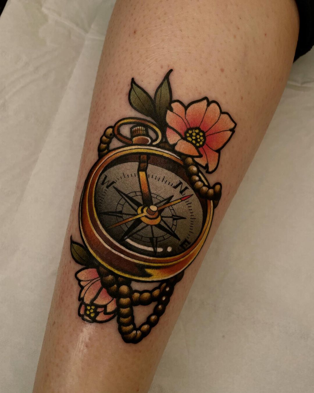 small feminine compass tattoo 0082