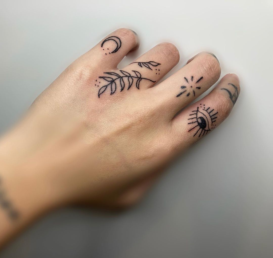 small finger tattoo ideas 0020