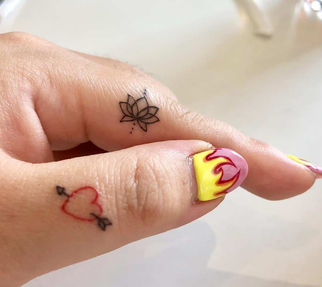 small finger tattoo ideas 0030