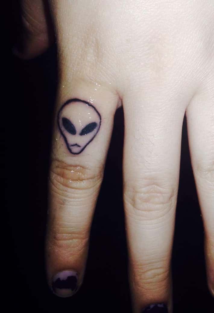 small finger tattoo ideas 0039