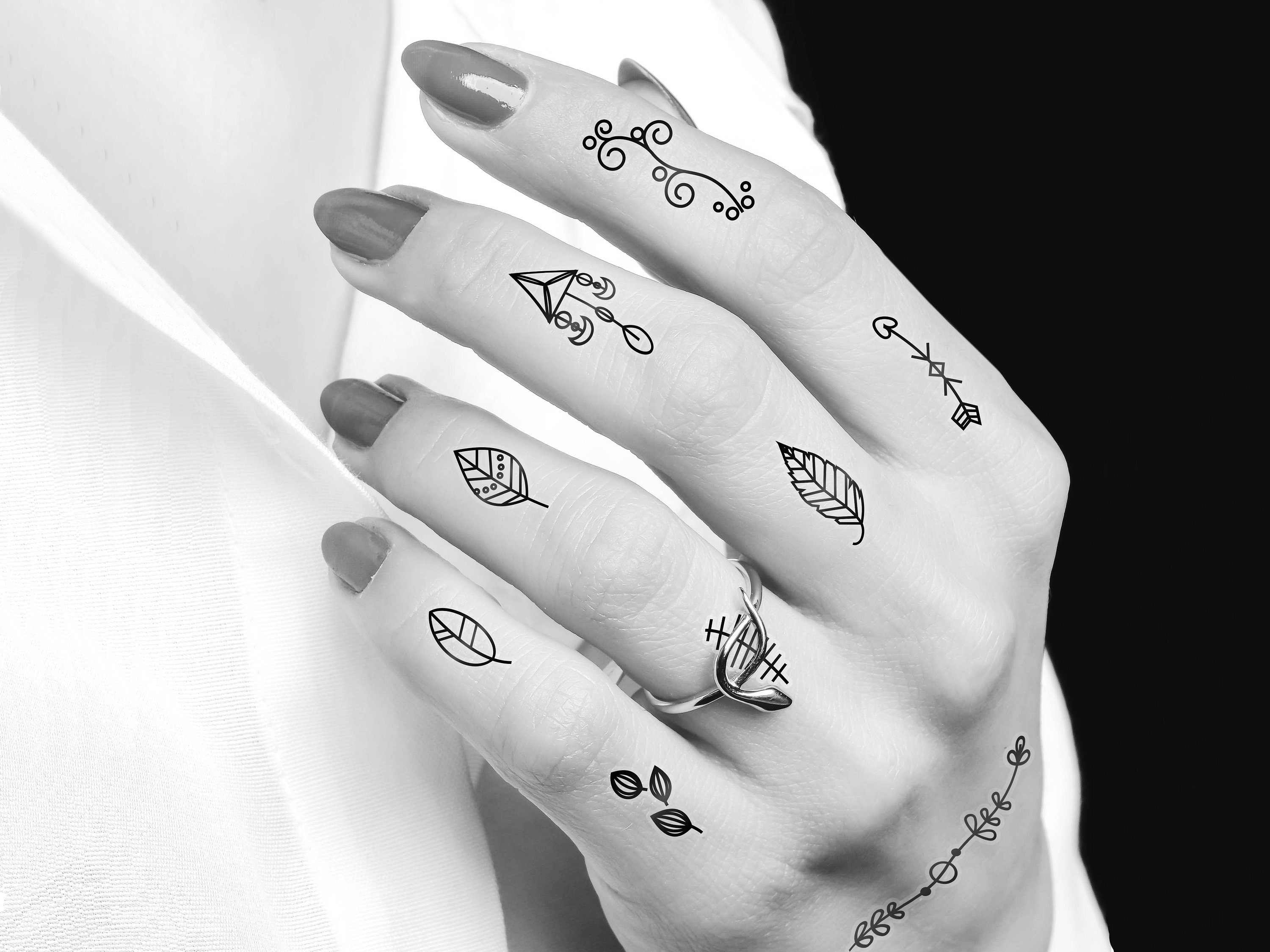 small finger tattoo ideas 0046