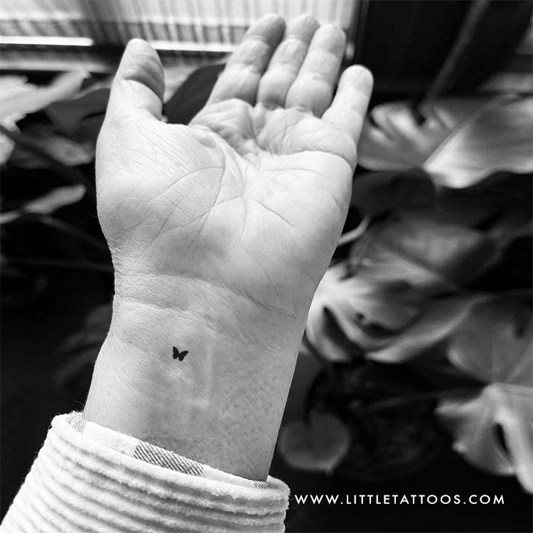 small finger tattoo ideas 0070