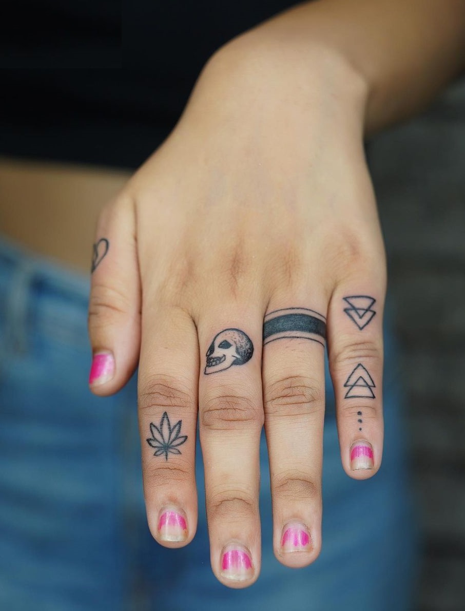 small finger tattoo ideas 0095