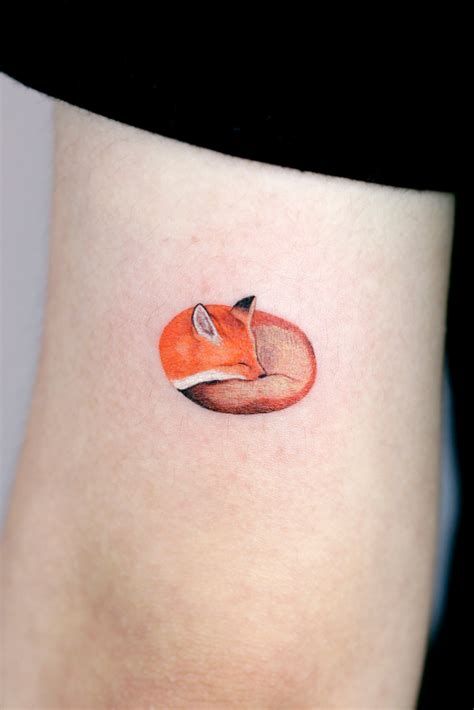 small fox tattoo 0099