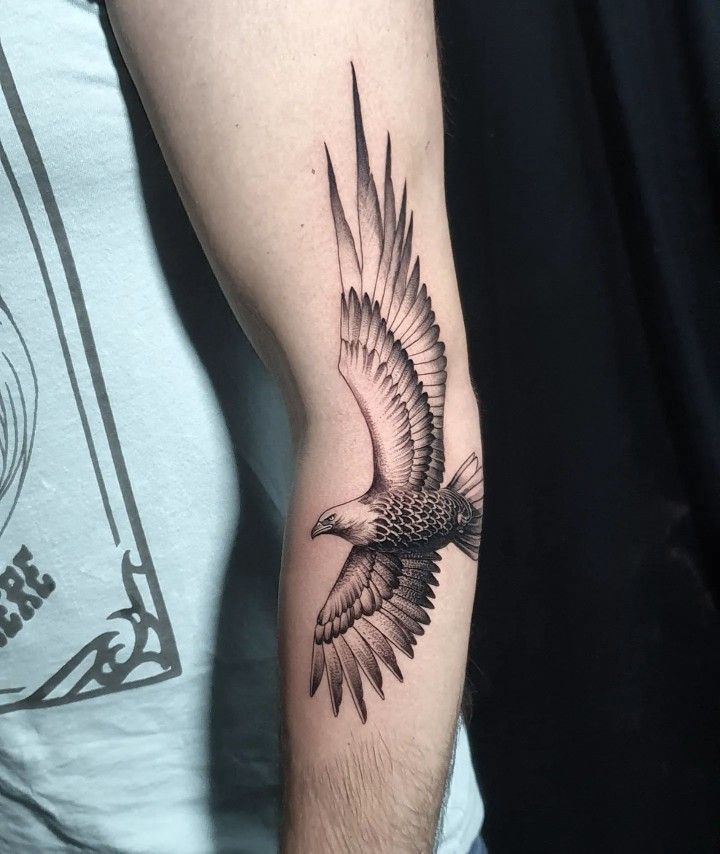 small hawk tattoo 0037