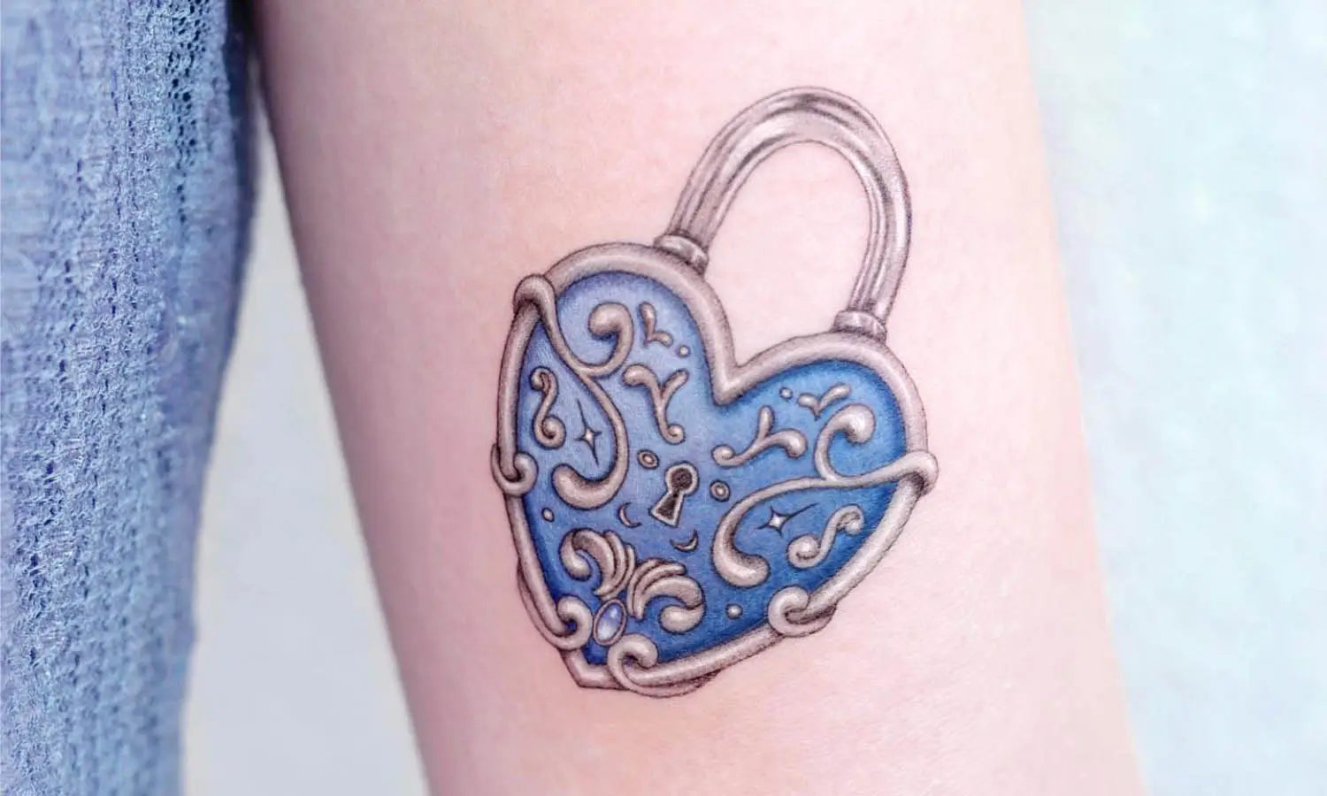 Small heart lock and key tattoo 0017