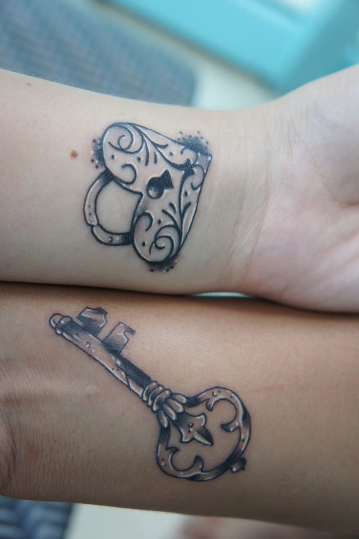 Small heart lock and key tattoo 0019