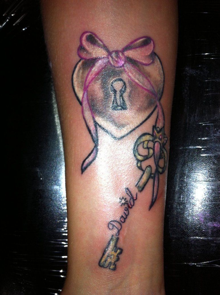 Small heart lock and key tattoo 0021