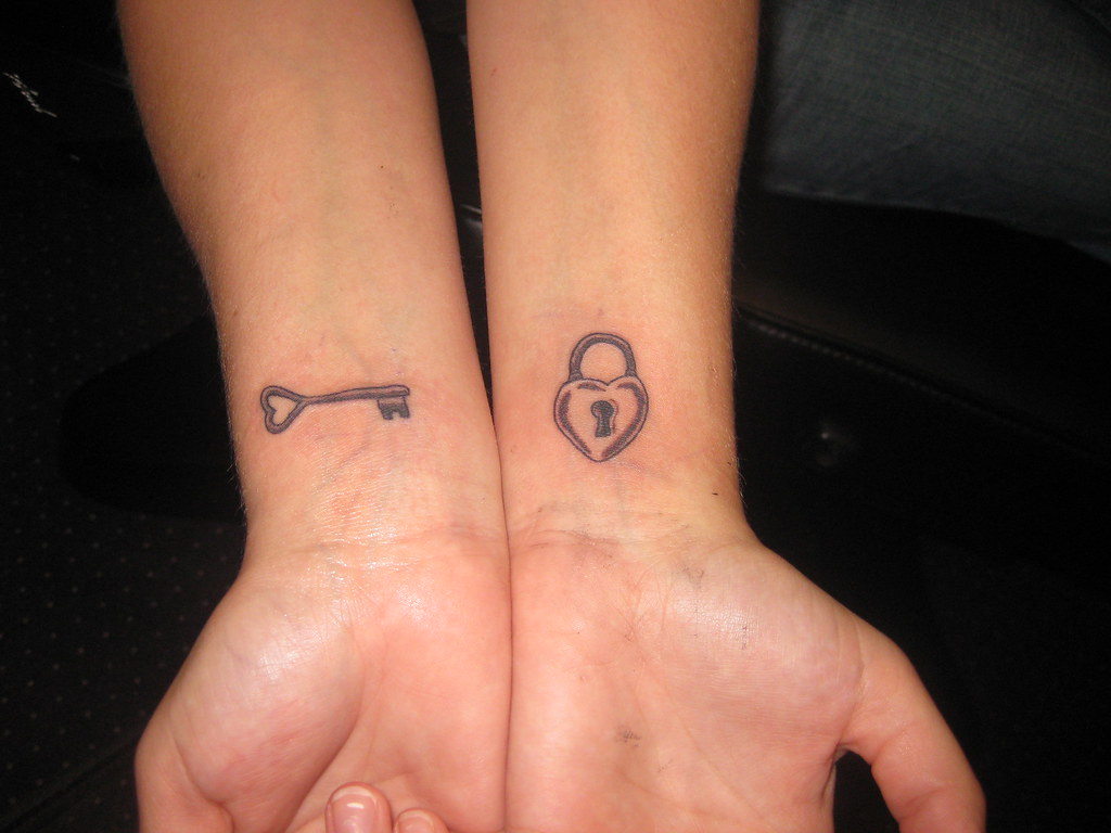 Small heart lock and key tattoo 0022