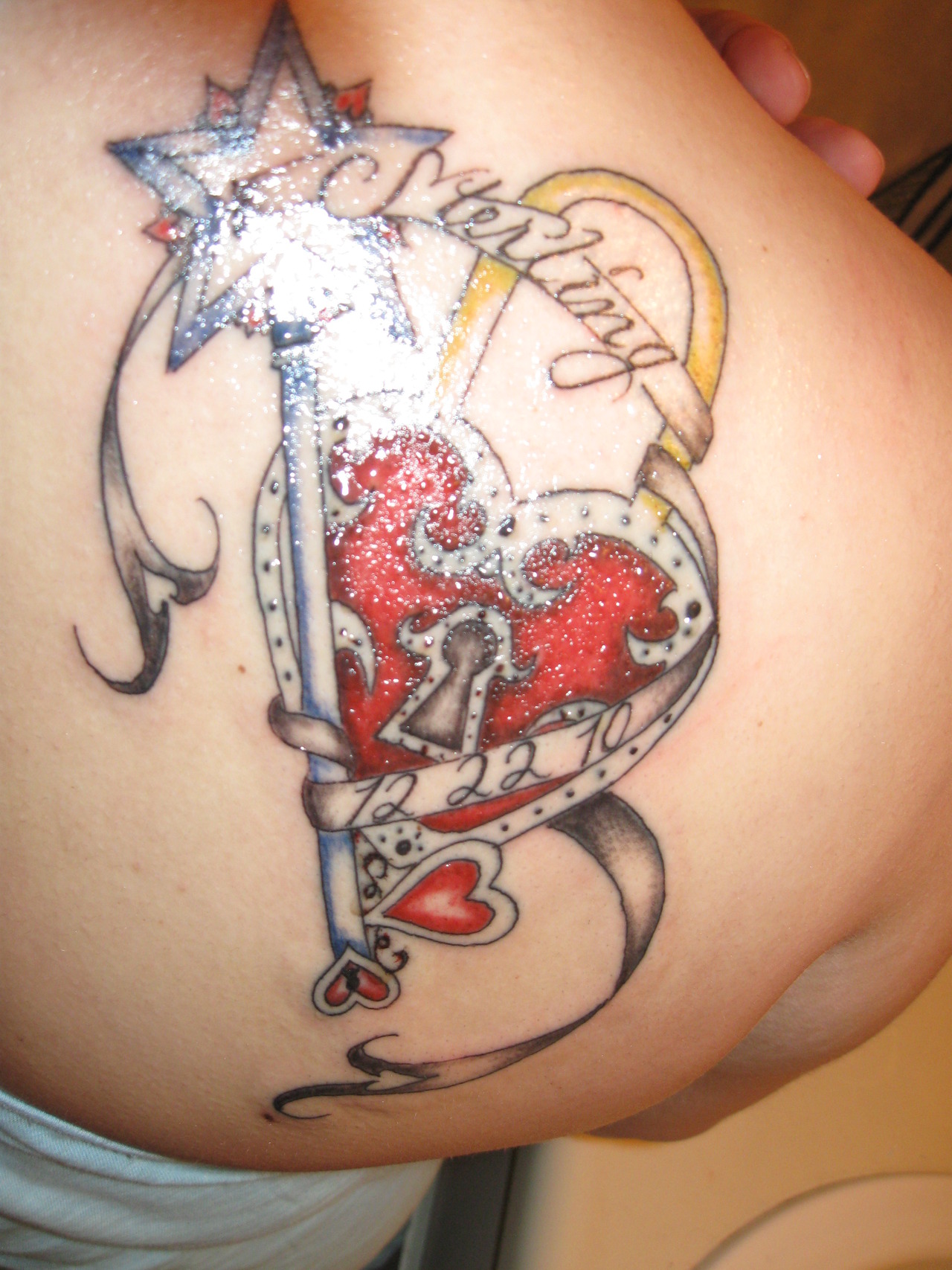 Small heart lock and key tattoo 0046