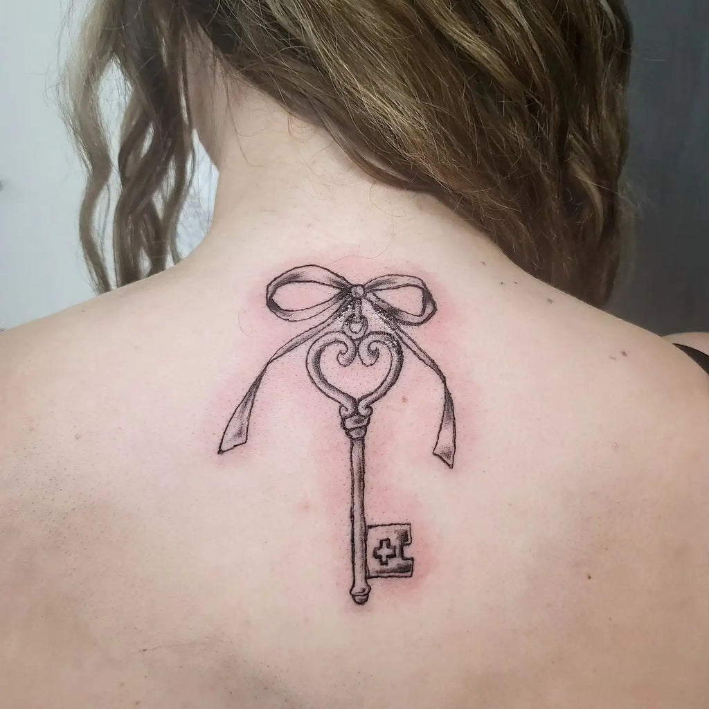 Small heart lock and key tattoo 0091