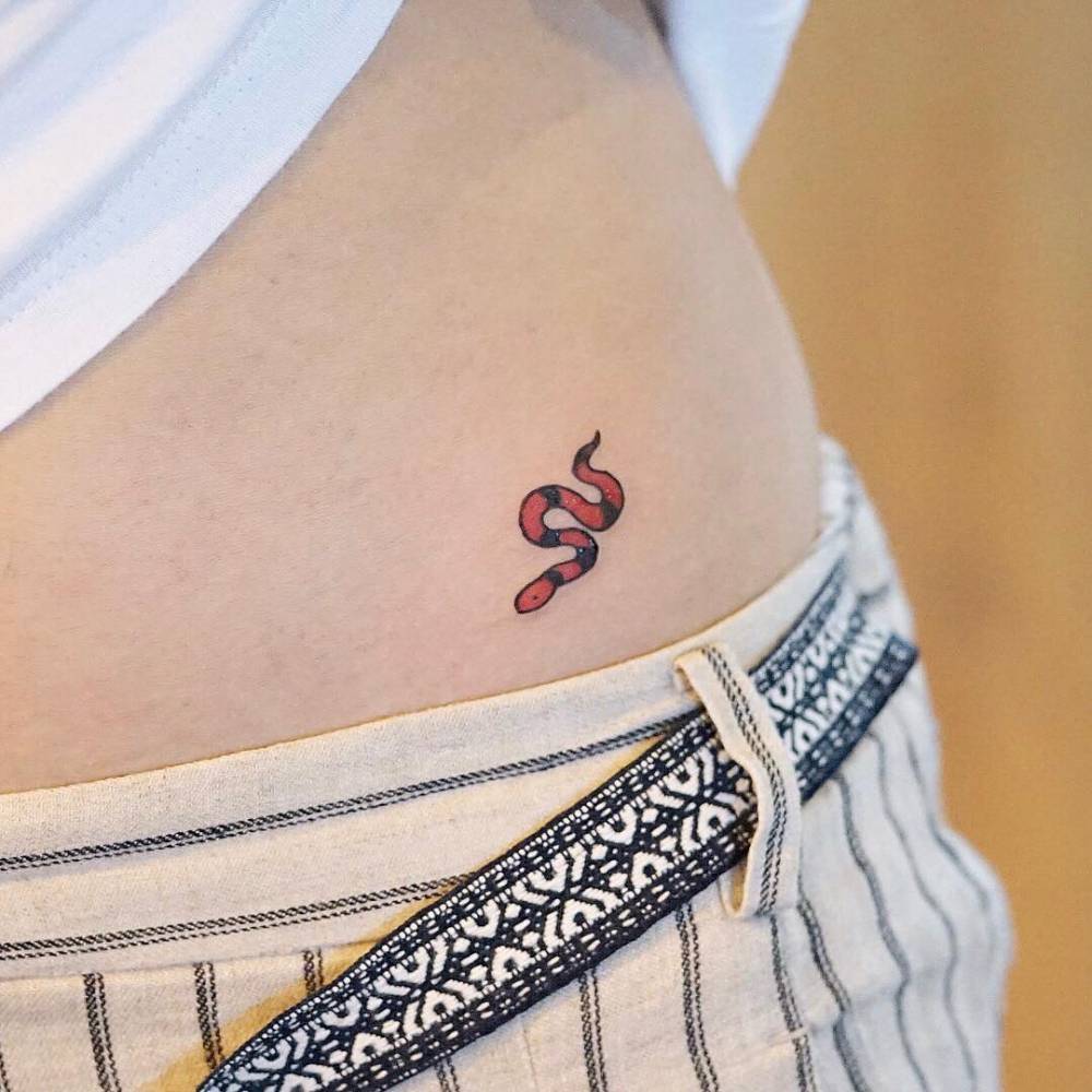 small hip tattoo 0020