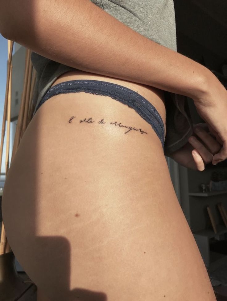 small hip tattoo 0050