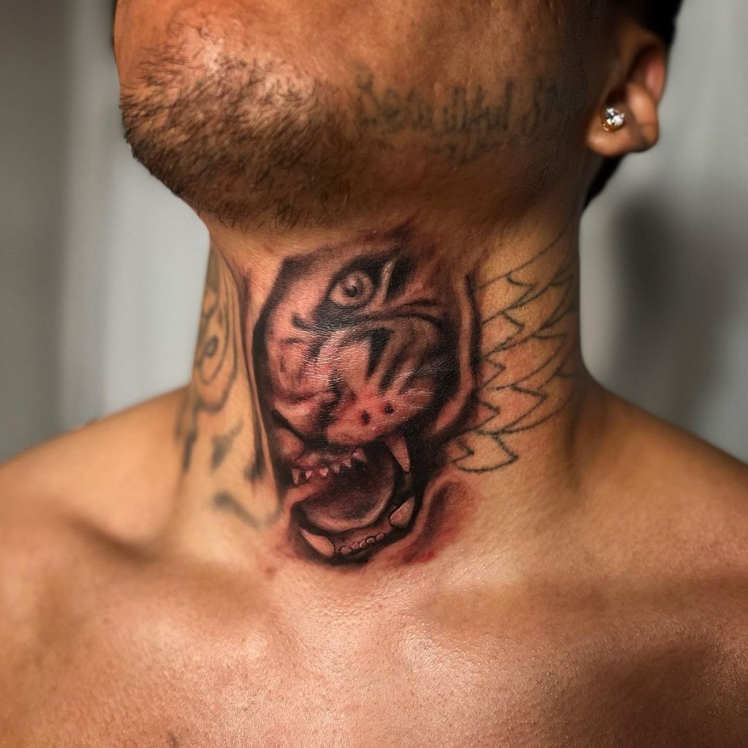 small neck tattoo 0053