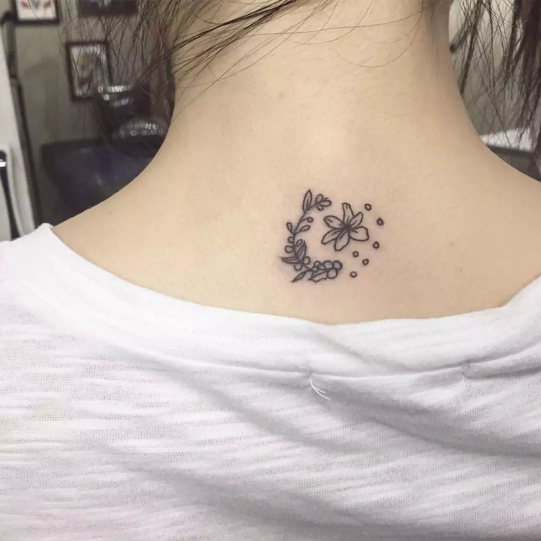 small neck tattoo 0018