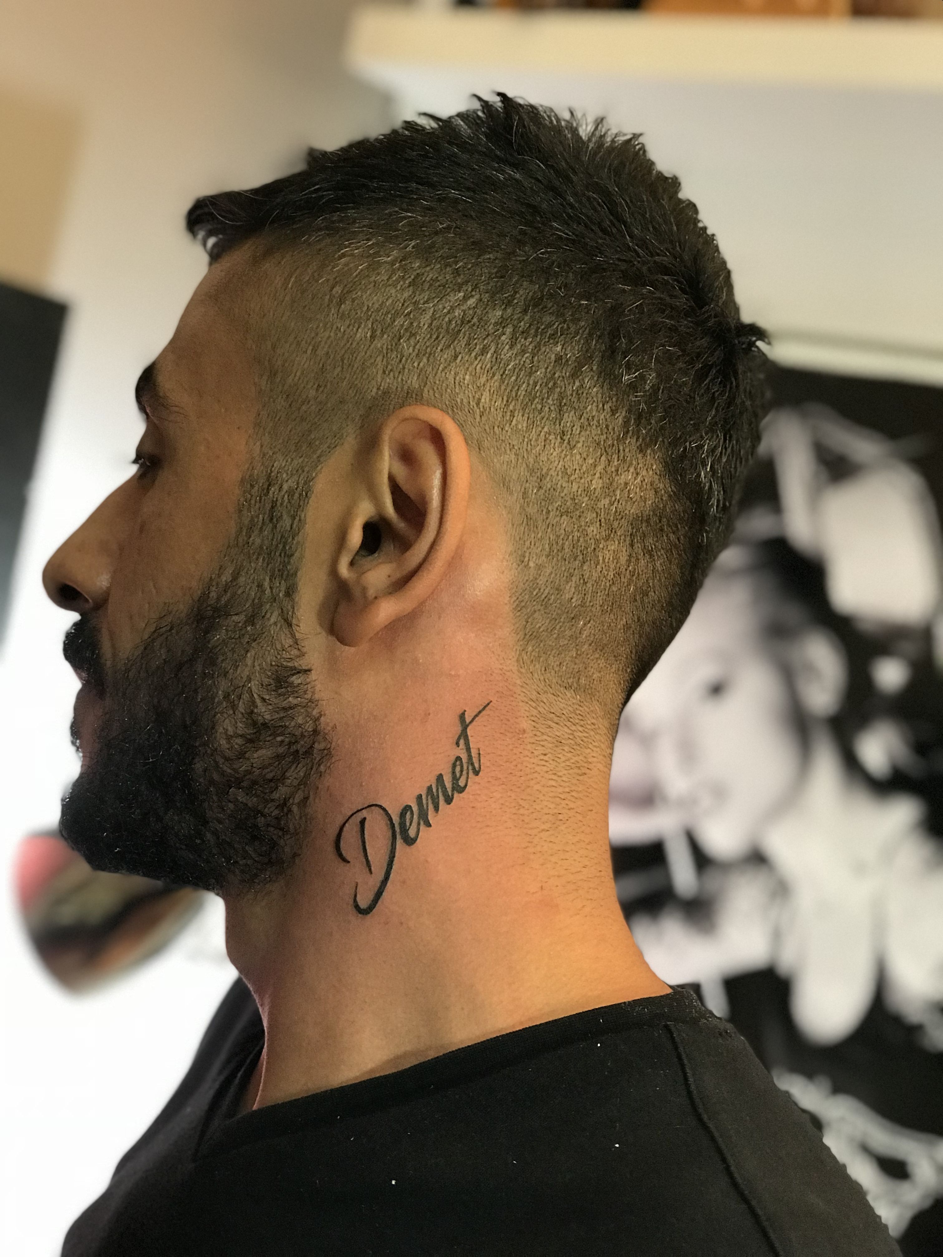 small neck tattoo 0037